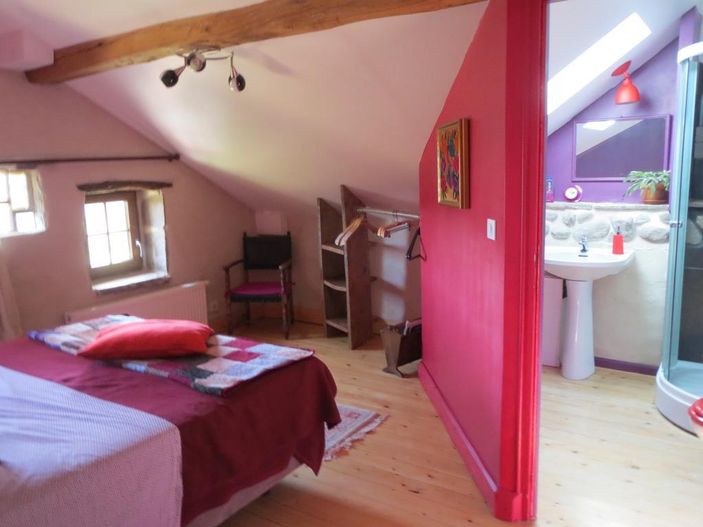 Les Grandes Fontaines Bed & Breakfast La Longine Luaran gambar